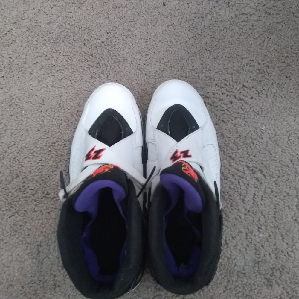Jordan 8s - Picture 4 of 7